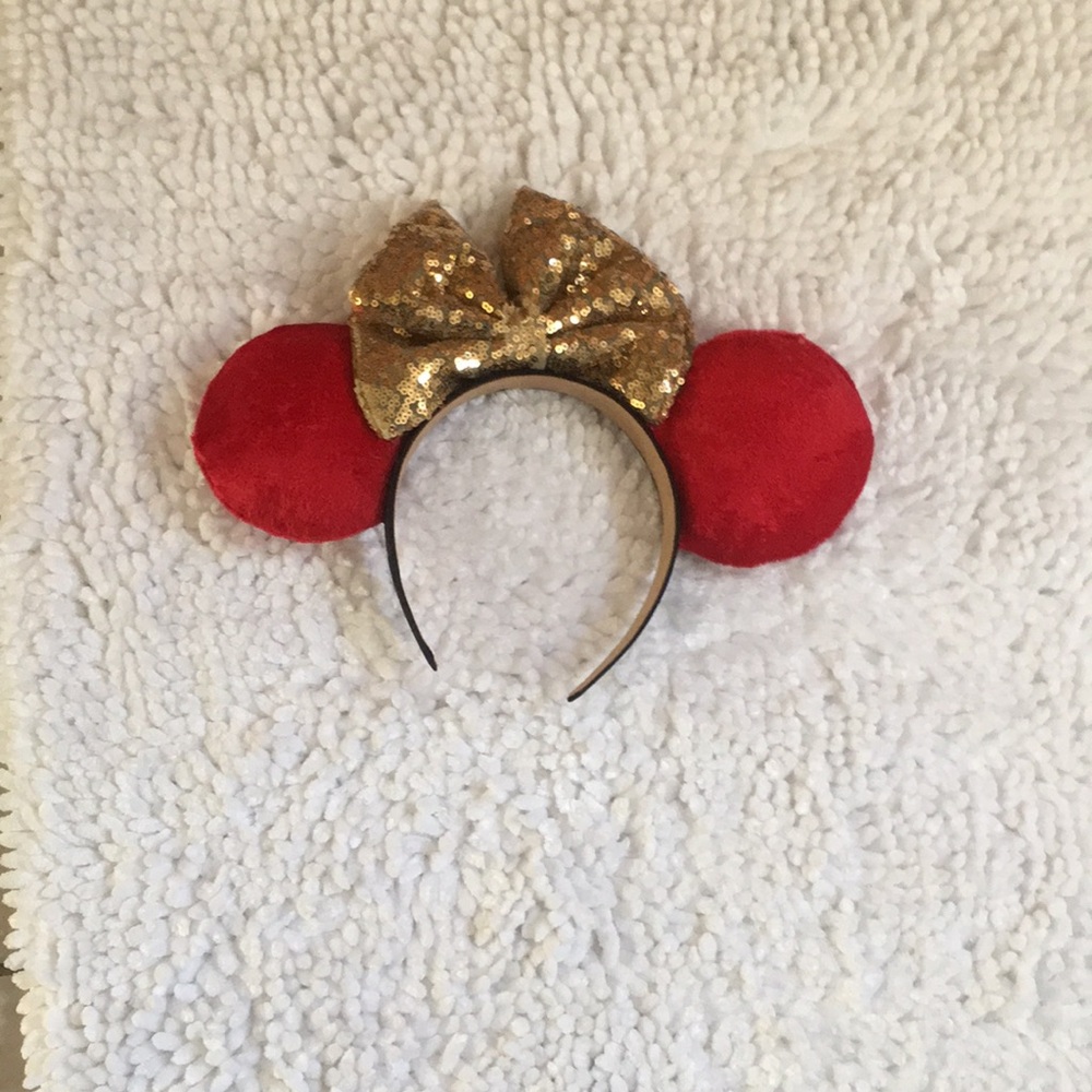 Festive Red and Gold Hair Accessory with Bow